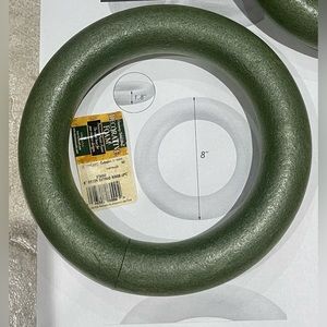 Decorative Foam 4 PK Green